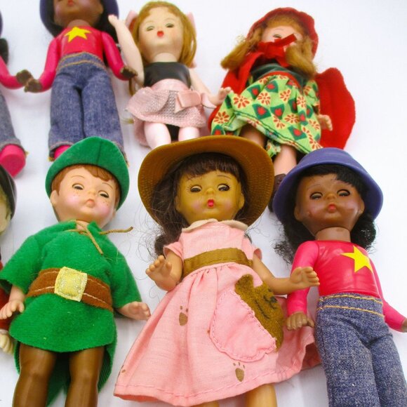 2002 McDonalds Madame Alexander Dolls Lot Of 11 Collectibles 5.2" Various Outfit - Picture 2 of 2